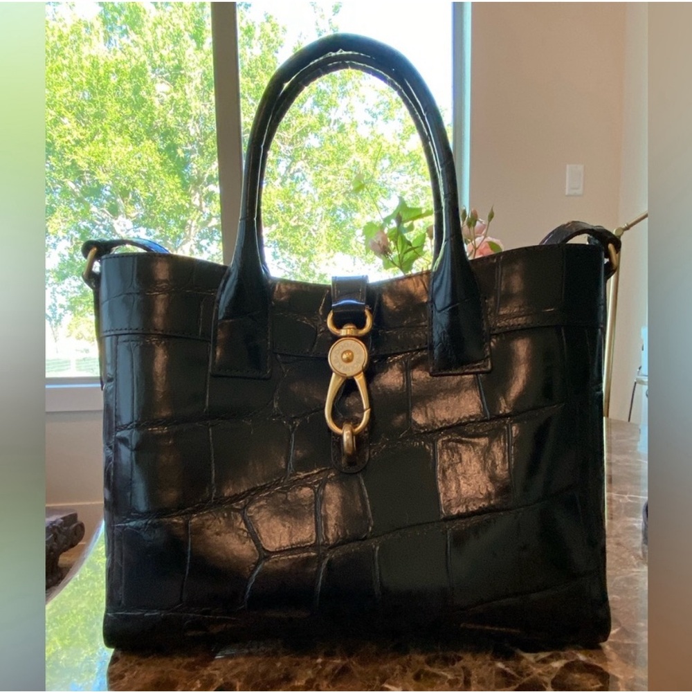 Gorgeous Dooney & Bourke Florentine Amelie Large satchel Black Crocodile croco